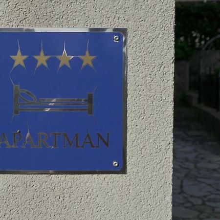 Apartments Bestak Krk Town Luaran gambar