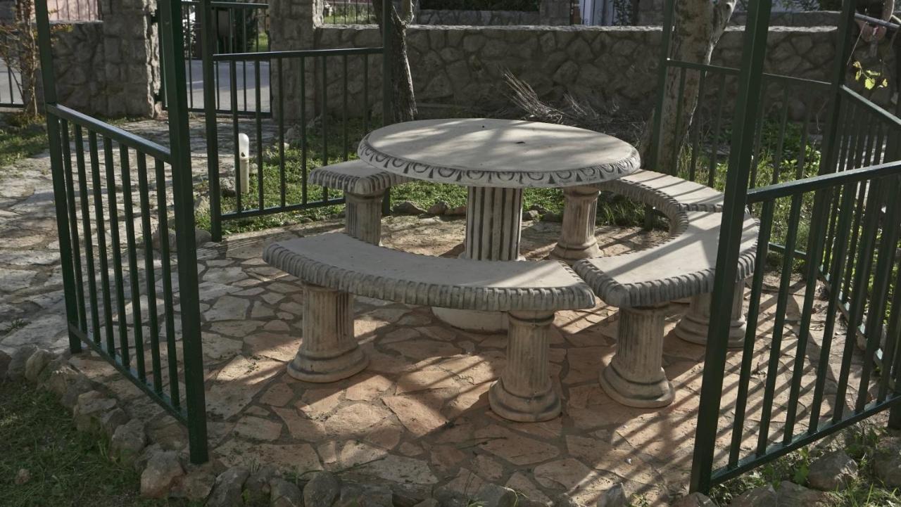 Apartments Bestak Krk Town Luaran gambar
