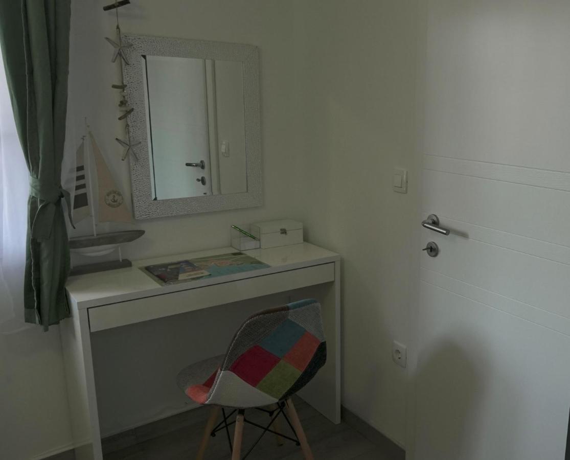 Apartments Bestak Krk Town Luaran gambar
