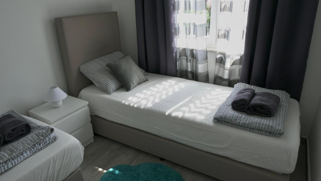 Apartments Bestak Krk Town Luaran gambar