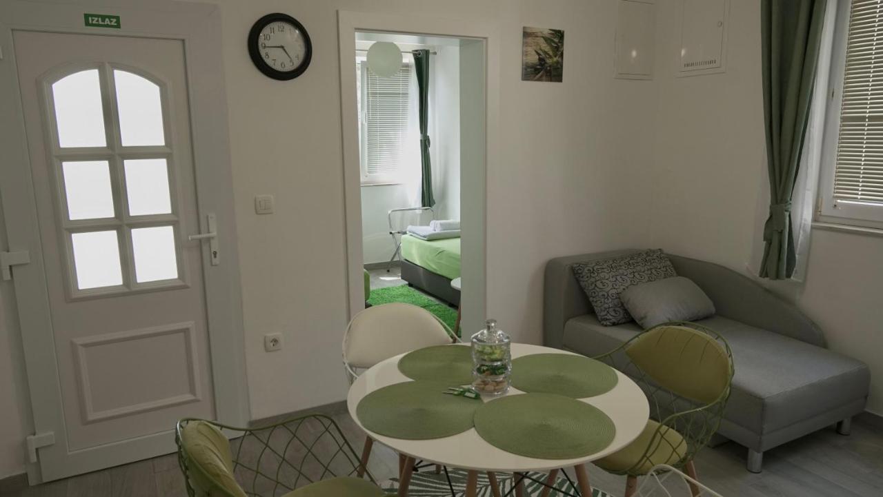 Apartments Bestak Krk Town Luaran gambar