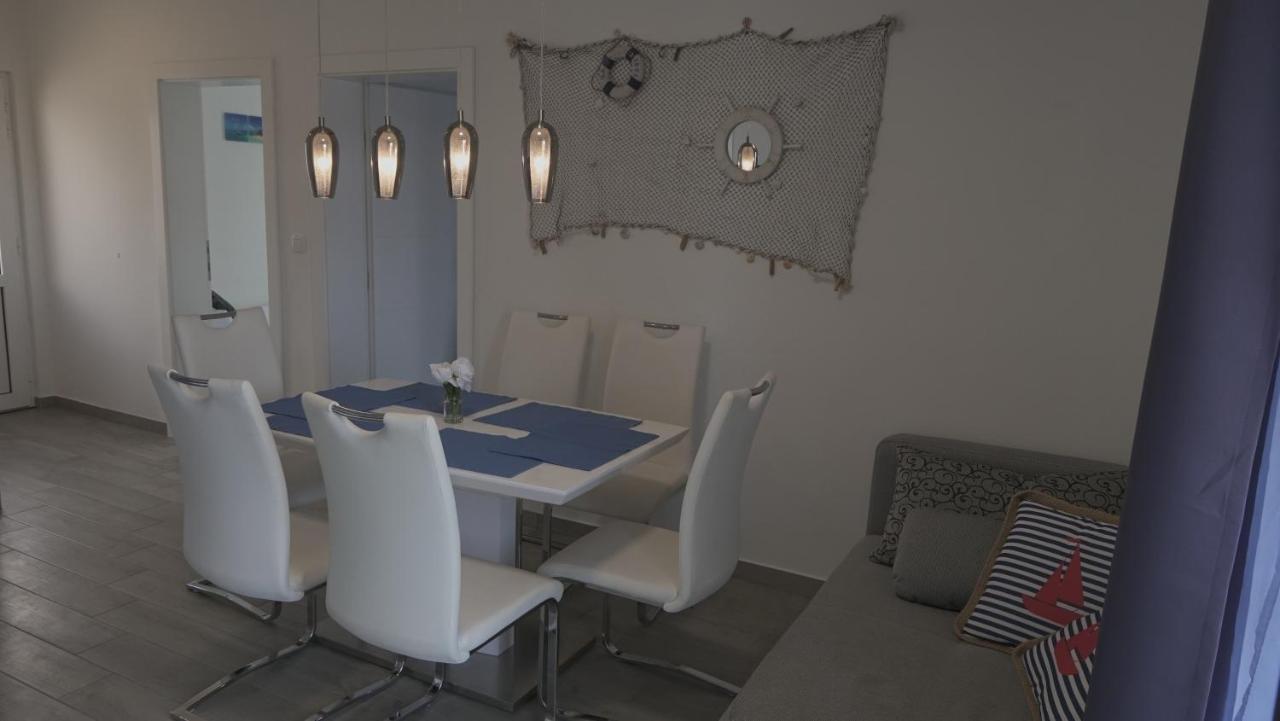 Apartments Bestak Krk Town Luaran gambar